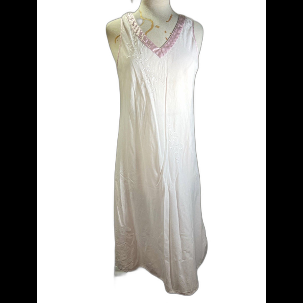 Secret Treasures Nightgown Size L Vintage 90's Pink  Cottagecore Sleepwear